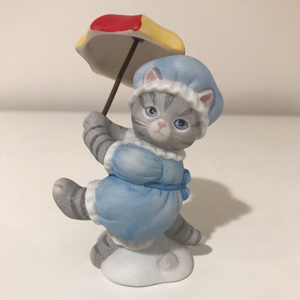 Kitty Cucumber Figurine Shackman Schmid Vintage 1987 Kitty Swimsuit w/ Umbrella
